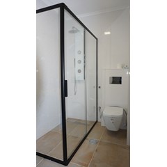 Gama Premium - Divisória WC com lateral  fixo vidro 6 mm